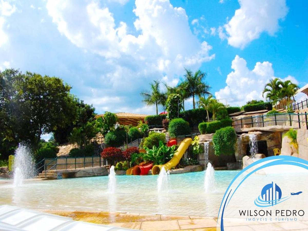 Piazza Diroma - Acqua Park E Splash 카우다스노바스 외부 사진