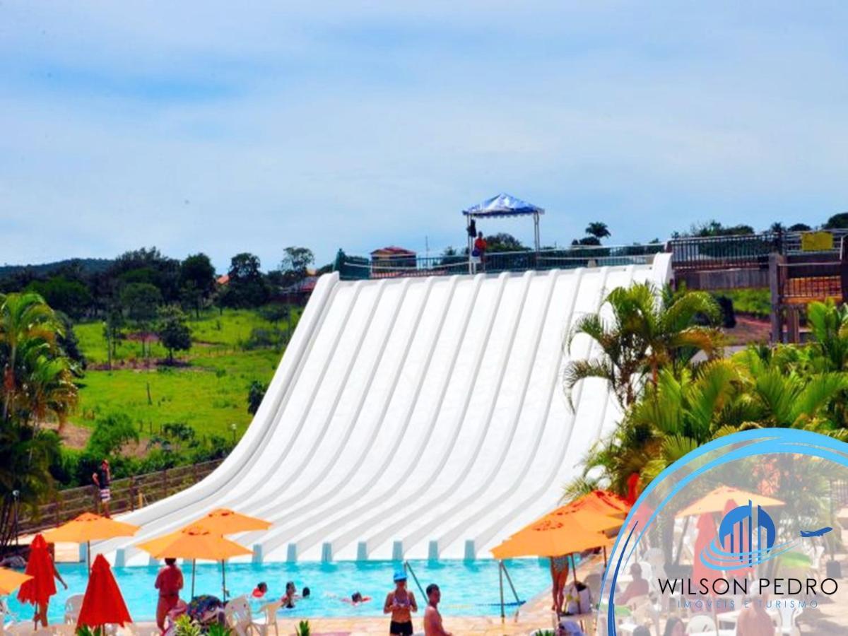 Piazza Diroma - Acqua Park E Splash 카우다스노바스 외부 사진